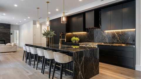 블랙 골드 · 드라마틱 주방