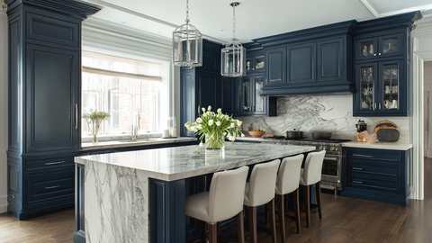 풀 네이비 · 크라운 마블